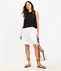 Petite Bermuda Shorts in Linen carousel Product Image 1