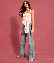 Petite High Rise Wide Leg Jeans in Vintage Light Indigo Wash carousel Product Image 4
