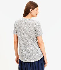 Garden Everyday V-Neck Tee carousel Product Image 3