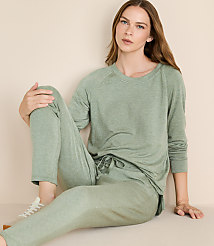 Lou & Grey Heathered Signaturesoft Sweatshirt carousel Product Image 2