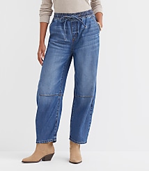 Pull On High Rise Barrel Jeans in Vintage Light Indigo Wash carousel Product Image 3