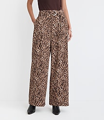 Petite Belted Fluid Pull On Wide Leg Pants in Leopard Print carousel Product Image 2