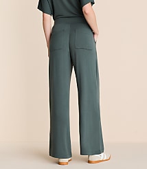 Petite Lou & Grey Signaturesoft Wide Leg Pants carousel Product Image 3