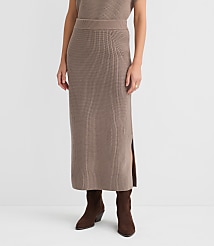 Ribbed Midi Sweater Skirt carousel Product Image 2