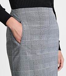 LOFT Versa Seasonless Stretch Pocket Mini Skirt in Plaid carousel Product Image 4