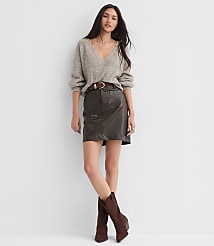 Angled Ribbed V-Neck Sweater carousel Product Image 3