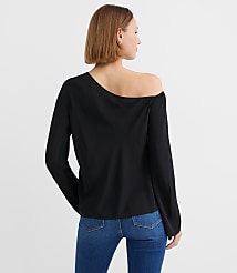 Asymmetrical Off The Shoulder Blouse carousel Product Image 3