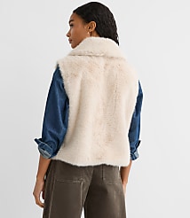 Petite Modern Faux Fur Pocket Vest carousel Product Image 2