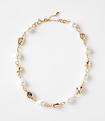 Pearlized Molded Statement Necklace carousel Product Image 1