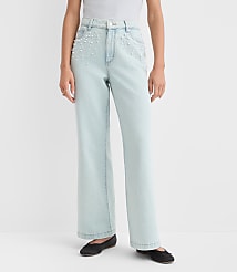 Petite Pearlized High Rise Wide Leg Jeans in Light Vintage Indigo Wash carousel Product Image 3
