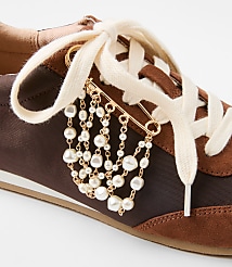 Pearlized Link Shoe Charm Set carousel Product Image 2