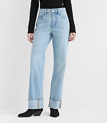 Rivete Cuffed Mid Rise Relaxed Straight Jeans in Light Wash carousel Product Image 2