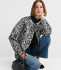 Petite Snow Leopard Print Structured Jacket carousel Product Image 5