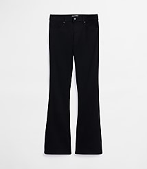 Rivete Curvy High Rise Slim Flare Jeans in Noir Wash carousel Product Image 3