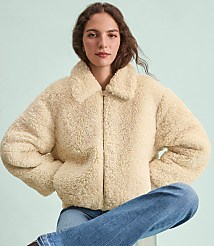 Modern Faux Fur Jacket carousel Product Image 4