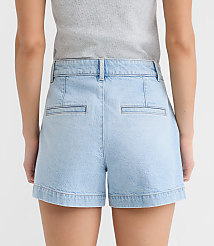 Petite Palmer Denim Shorts in Light Vintage Wash carousel Product Image 3