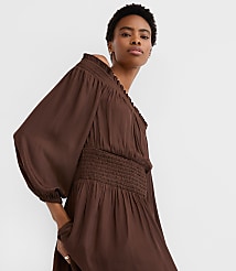 Petite Smocked Off The Shoulder Maxi Dress carousel Product Image 3
