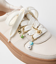 Pearlized Floral Shoe Charm Set carousel Product Image 1