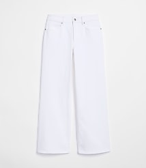 Rivete Petite Curvy Mid Rise Wide Leg Jeans in White carousel Product Image 3