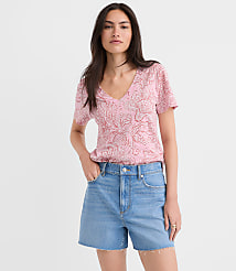 Petite Floral Everyday V-Neck Tee carousel Product Image 1