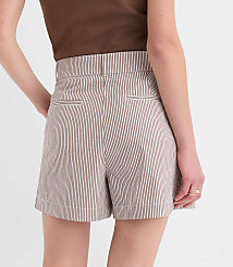 Petite Pleated Shorts in Striped Seersucker carousel Product Image 3