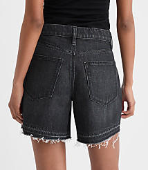 Rivete Unpicked Boyfriend Shorts in Noir Wash carousel Product Image 2