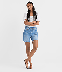 Rivete Fresh Cut Seamed Boyfriend Shorts in Light Wash carousel Product Image 1