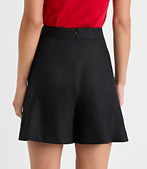 Petite Side Zip Shorts in Linen Blend carousel Product Image 3