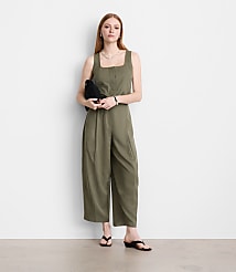 LOFT Versa Pure Spun Pleated Barrel Pants carousel Product Image 1