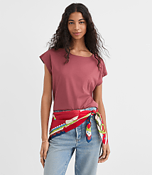 Petite Modern Wedge Tee carousel Product Image 1