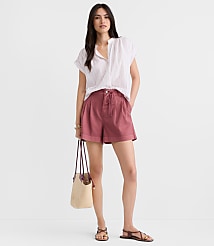 Tie Waist Pleated Shorts carousel Product Image 1