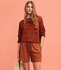 Lou & Grey Lightweight Scubasoft Rounded Hem Shorts carousel Product Image 3