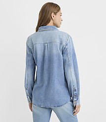 Petite Denim Pocket Shirt in Classic Light Indigo Wash carousel Product Image 3