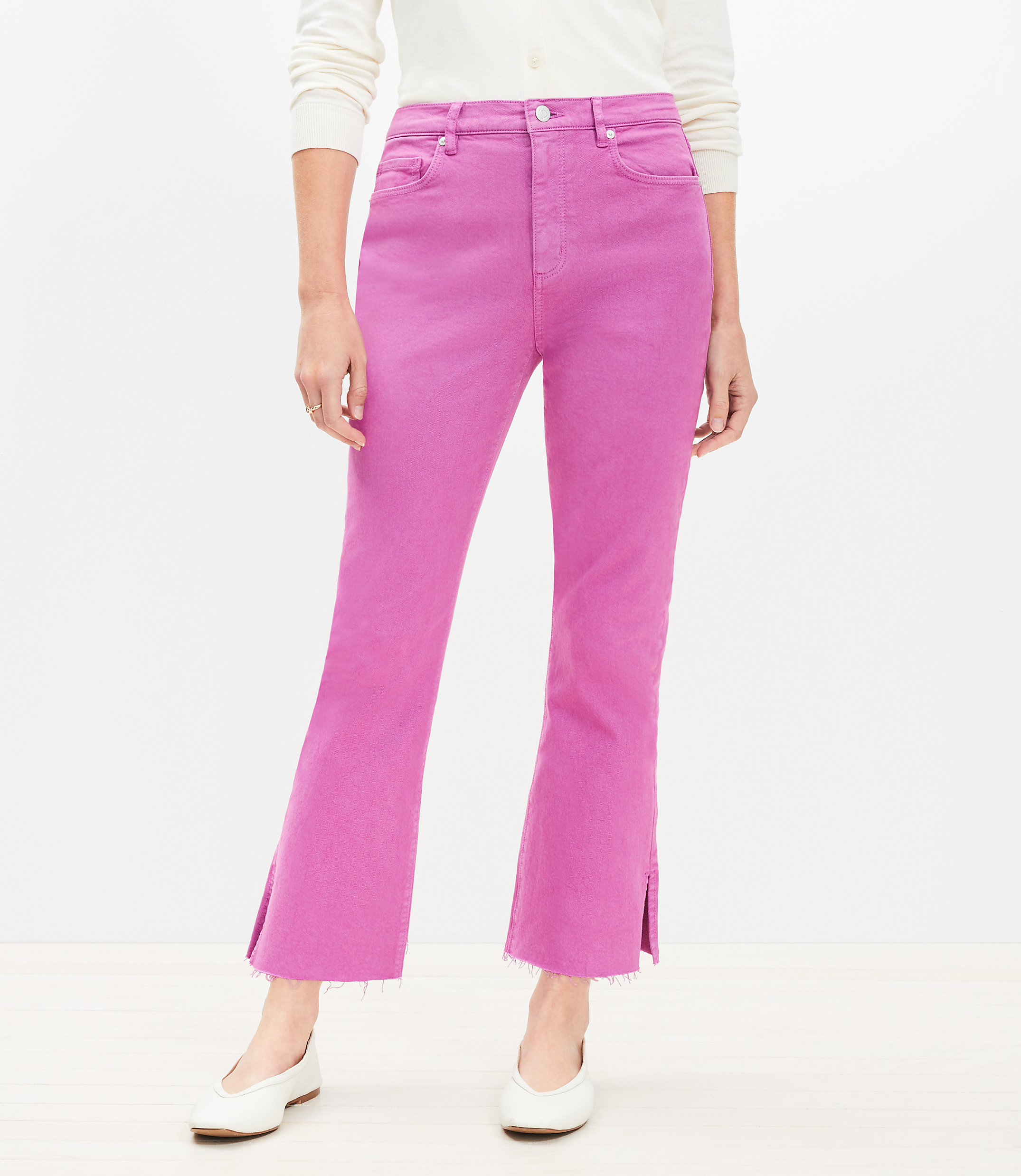 Petite Curvy Vent Hem High Rise Kick Crop Jeans in Sugar Plum