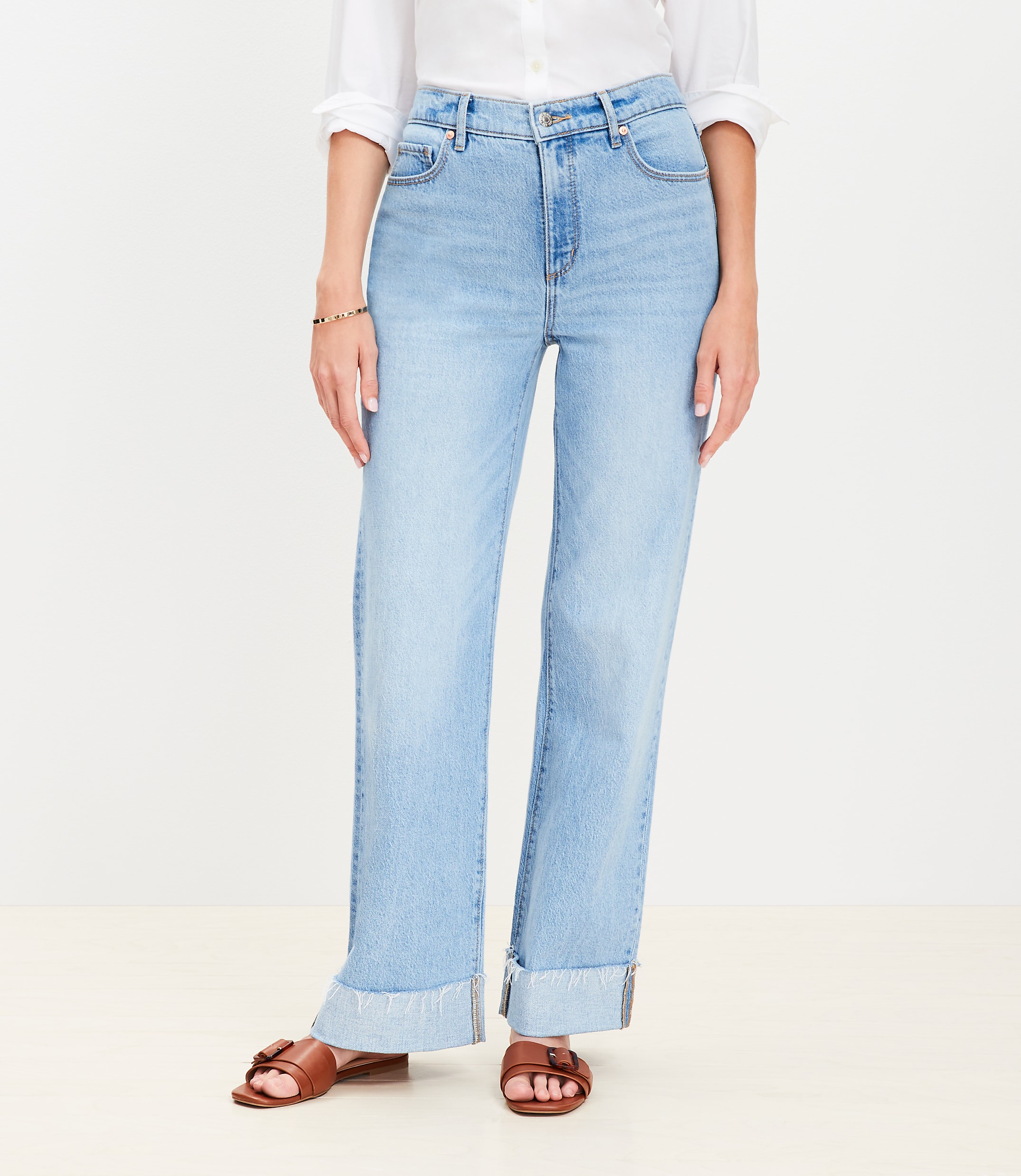 Curvy Flip Cuff High Rise Wide Leg Jeans in Light Wash