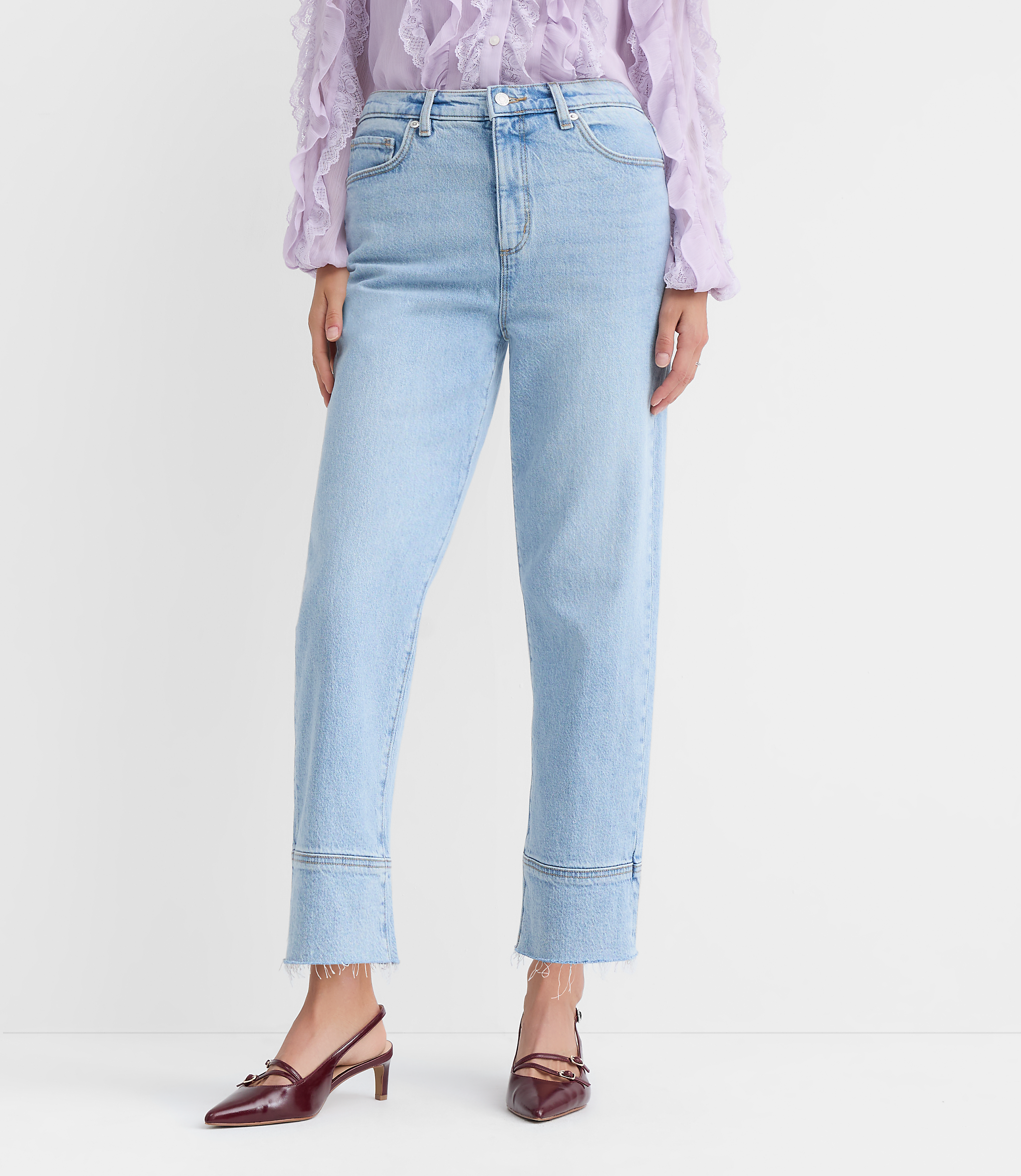 Curvy Fresh Cut High Rise Straight Jeans in Light Wash Indigo
