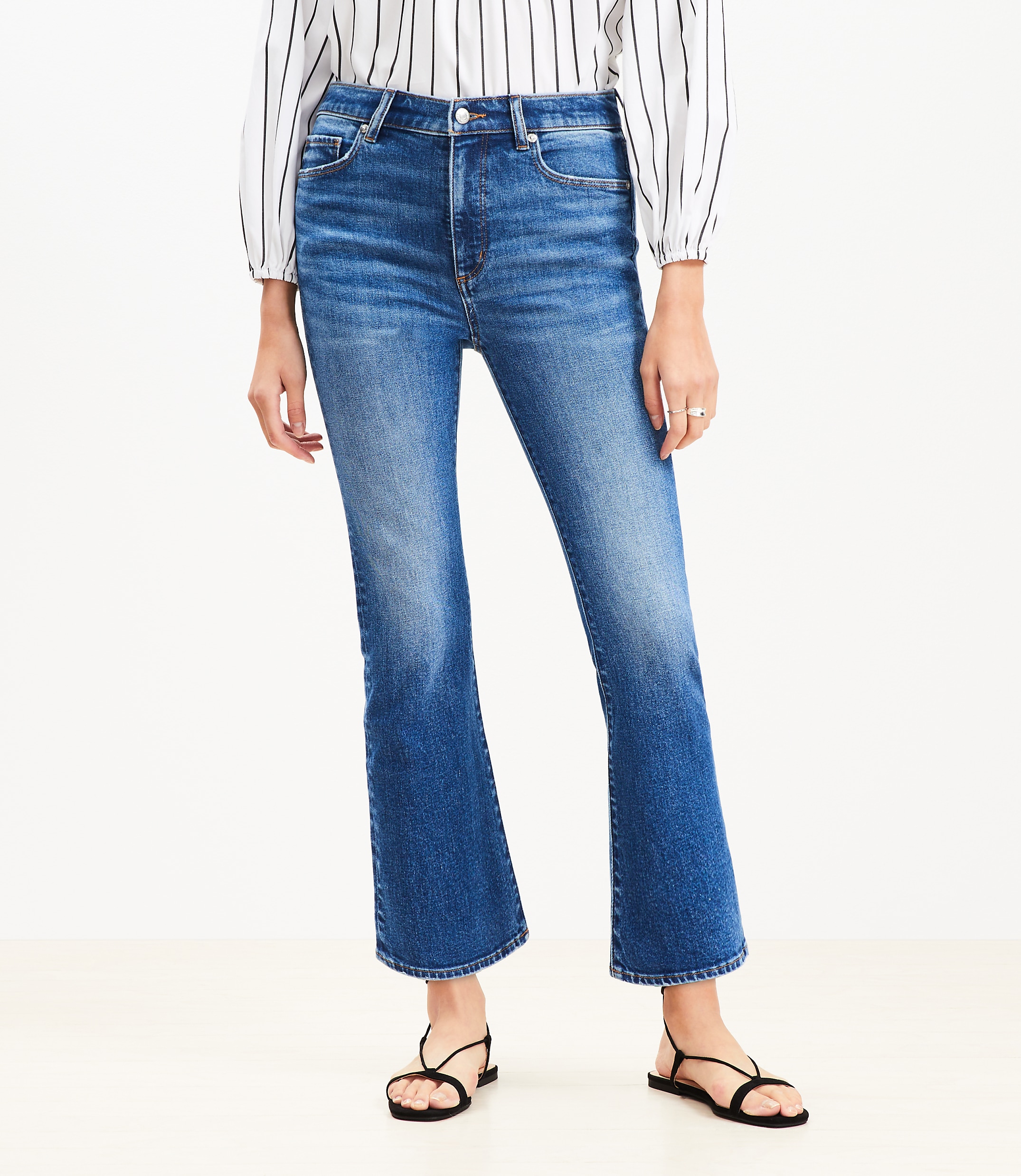 Curvy High Rise Kick Crop Jeans in Bright Medium Stone Wash