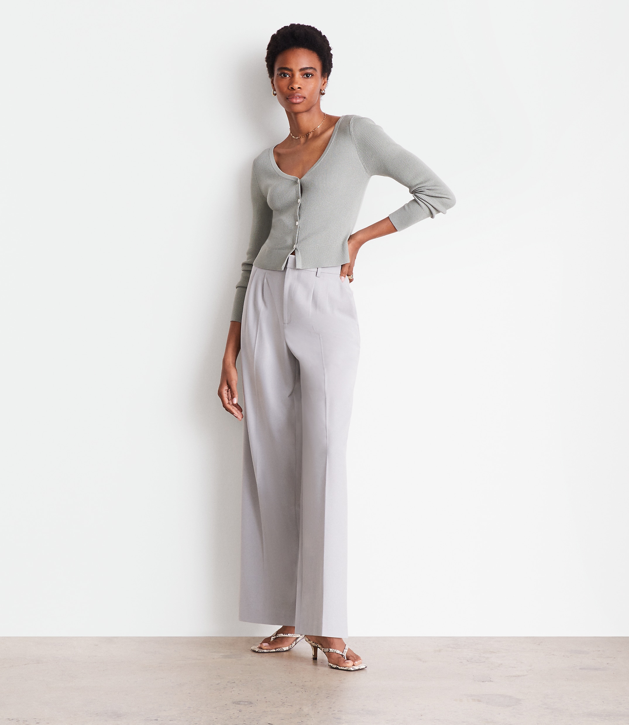 LOFT Versa Ribbed V-Neck Cardigan