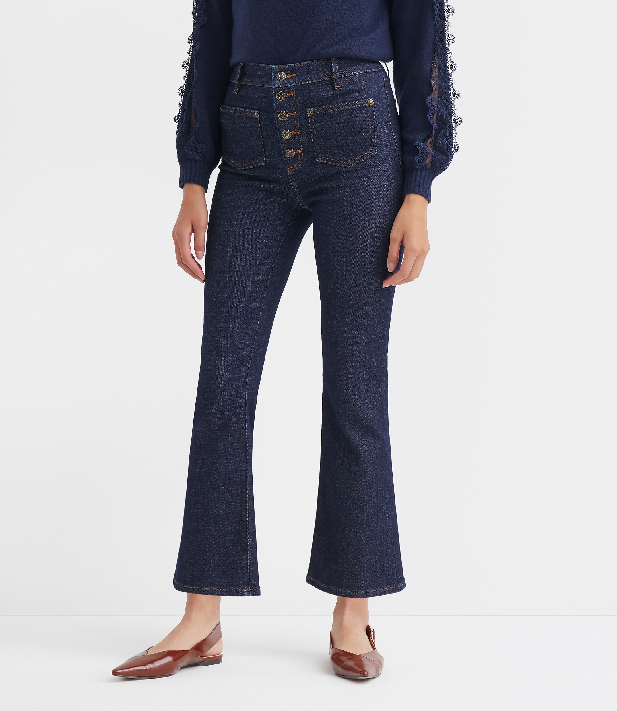 Curvy Patch Pocket High Rise Kick Crop Jeans in Classic Rinse Wash