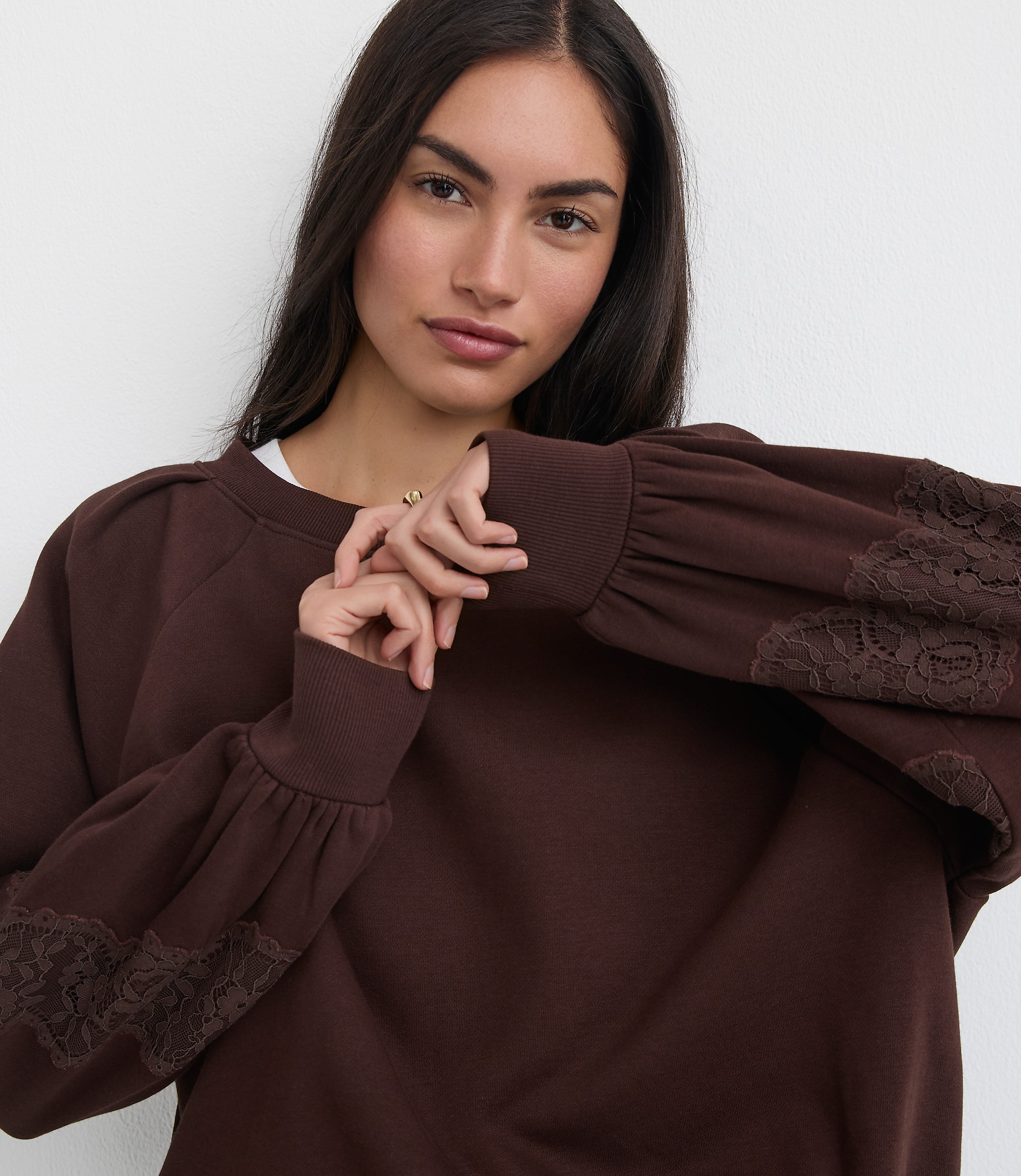 Lace Trim Sleeve Sweatshirt