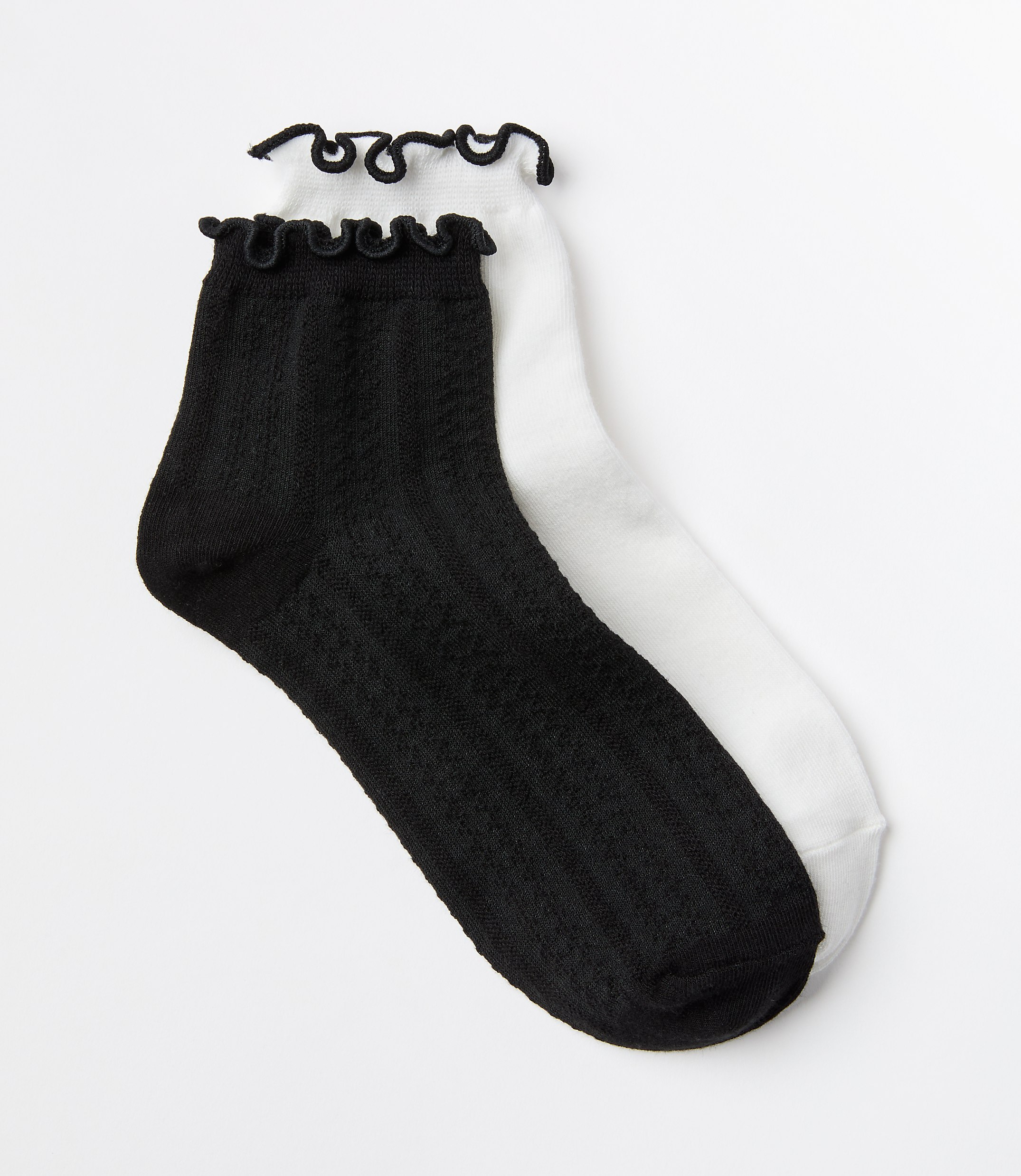 Ruffle Pointelle Ankle Socks