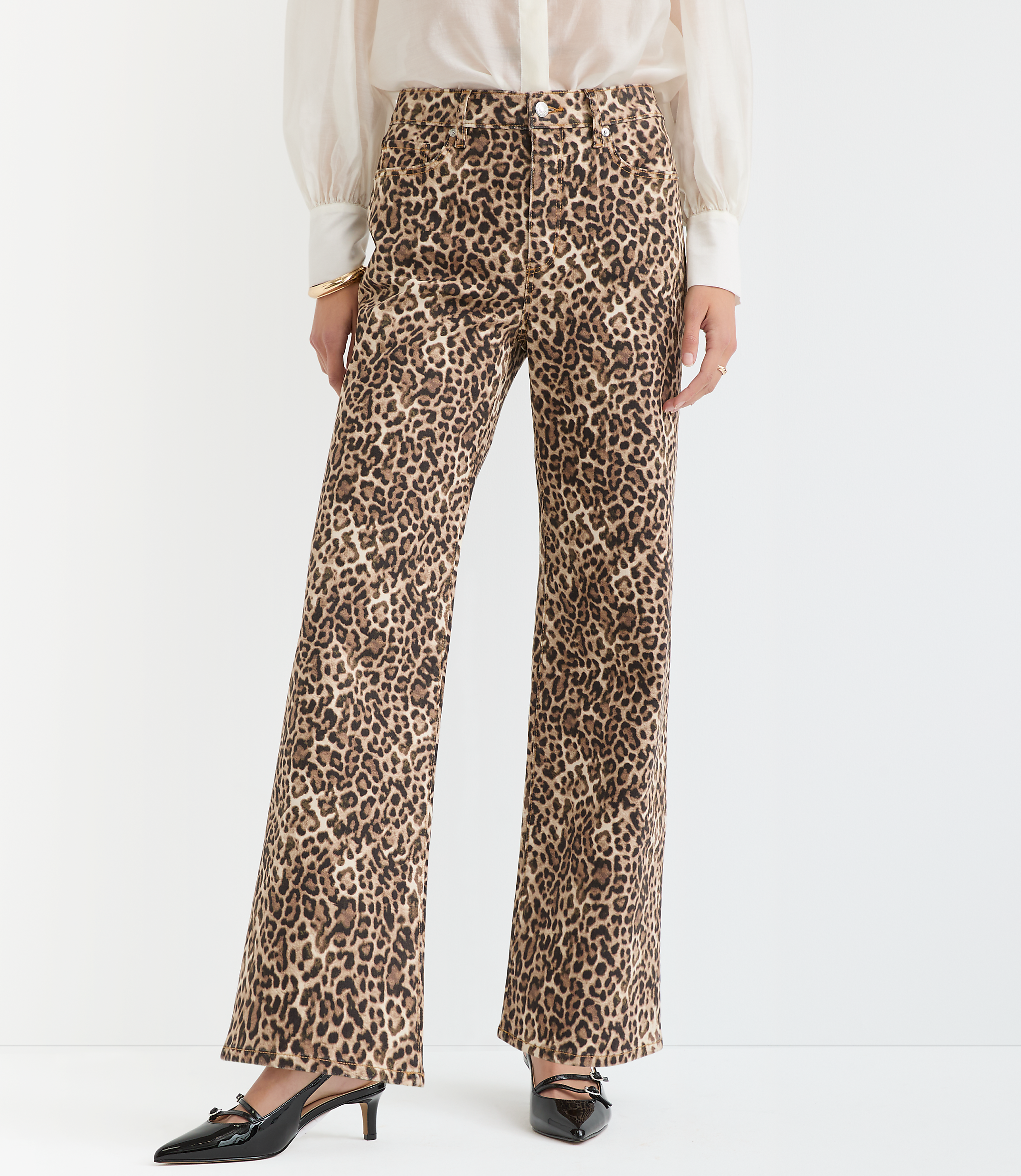 Curvy High Rise Wide Leg Jeans in in Leopard Print