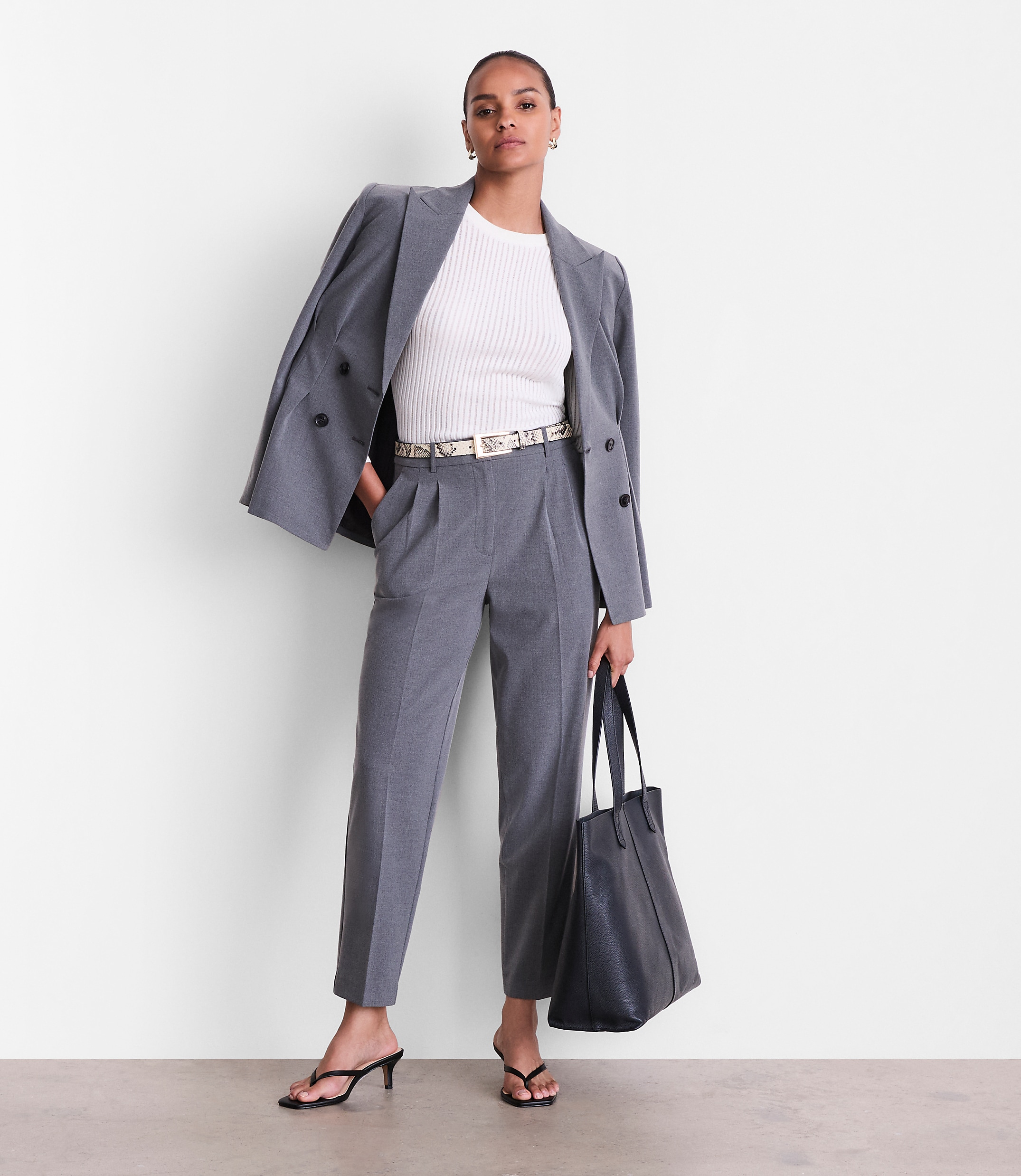 Petite LOFT Versa Seasonless Stretch Double Pleat Taper Pants in Heather