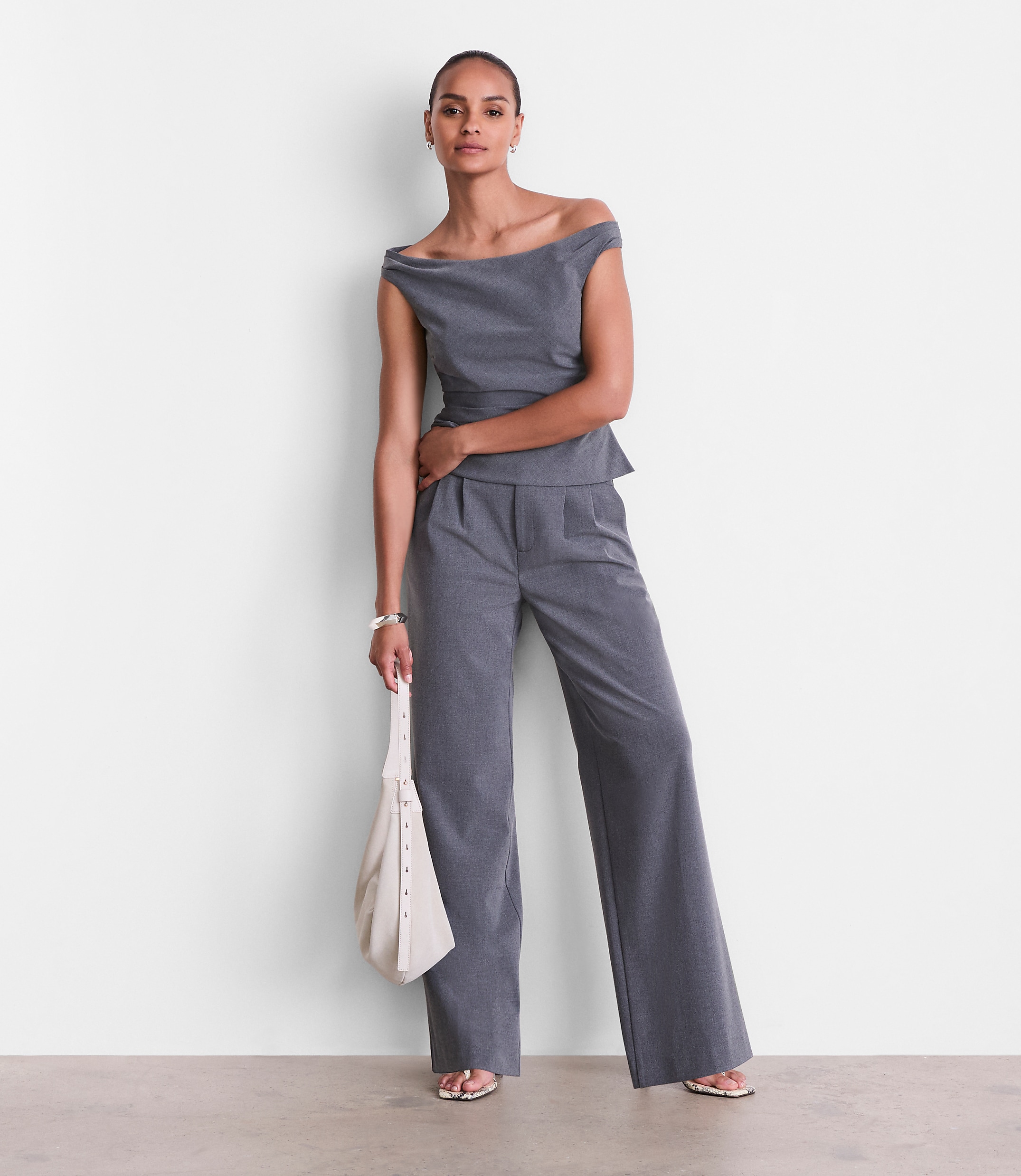Petite LOFT Versa Seasonless Stretch Off The Shoulder Top in Heather