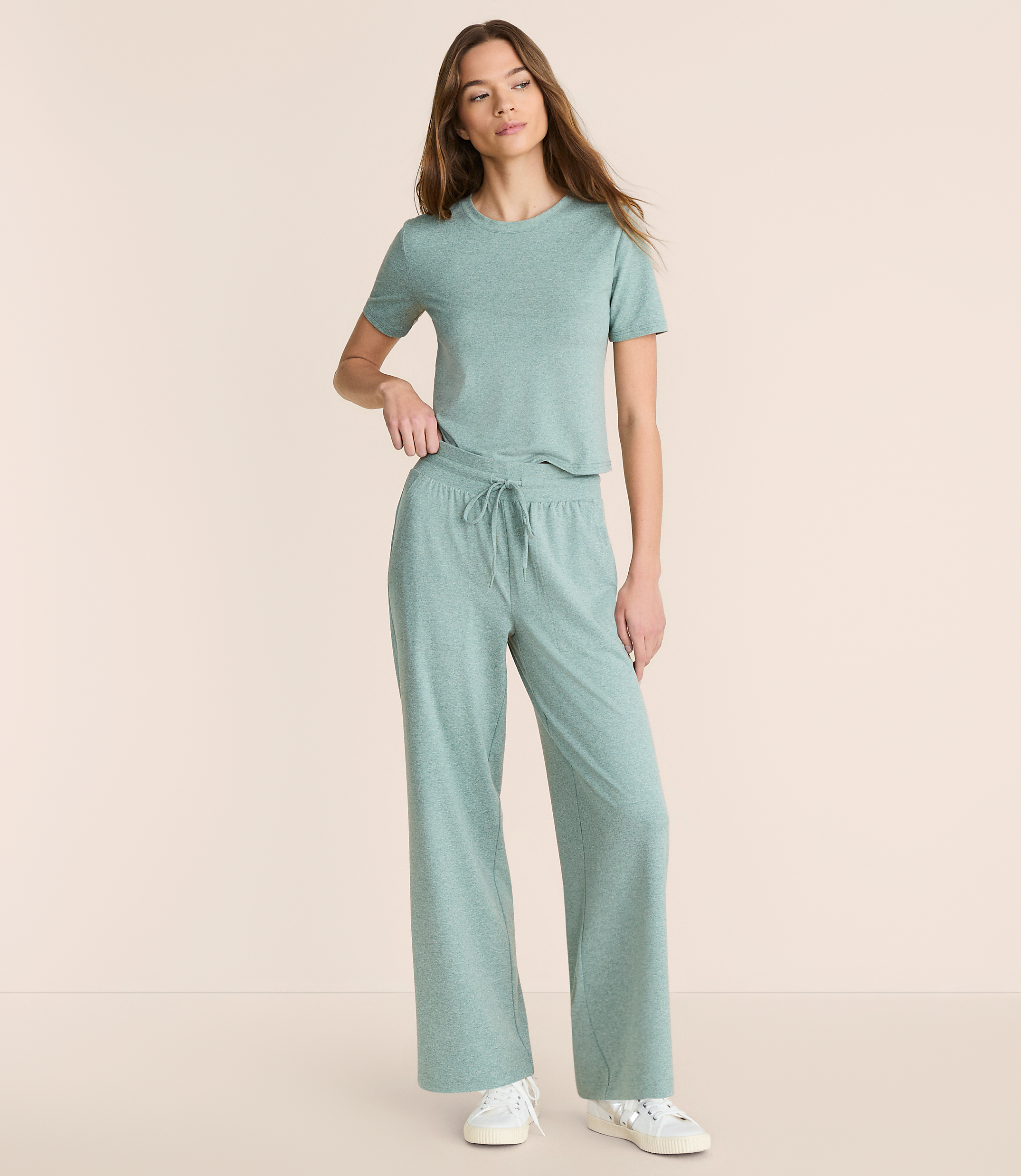 Lou & Grey Heathered Brushedsoft Slim Wide Leg Pants