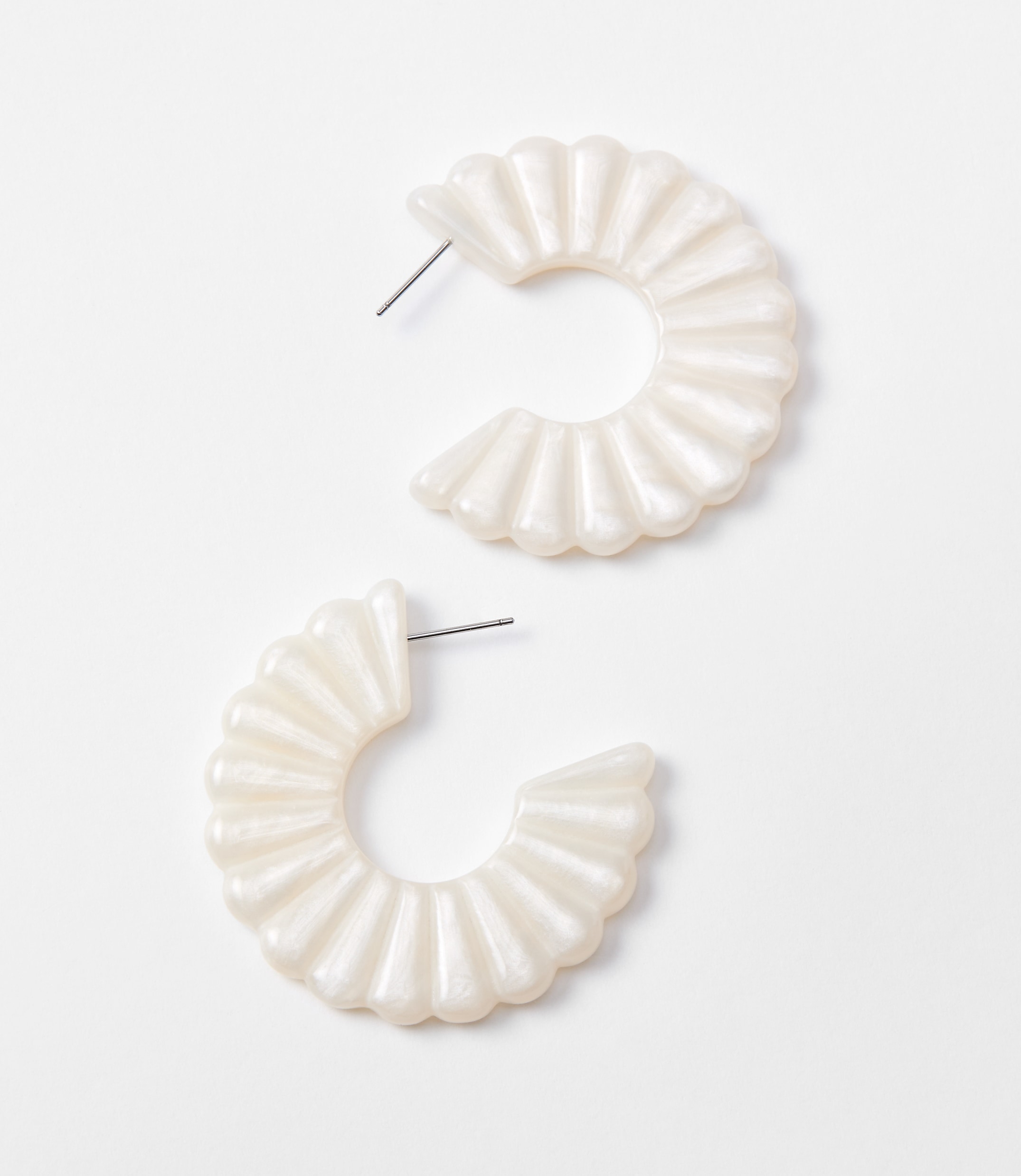 Scalloped Resin Hoop Earrings