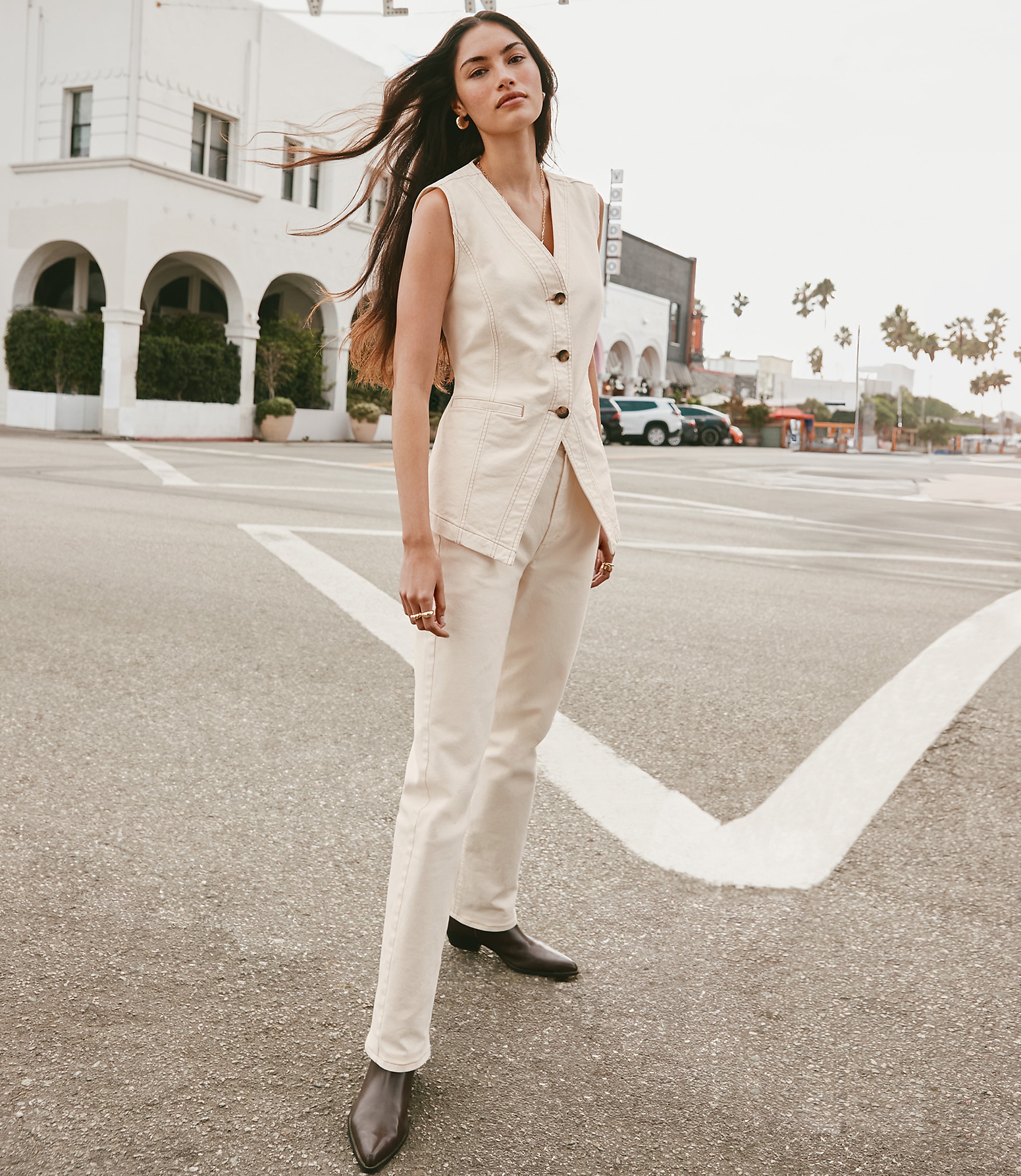 Rivete High Rise Straight Jeans in Ivory