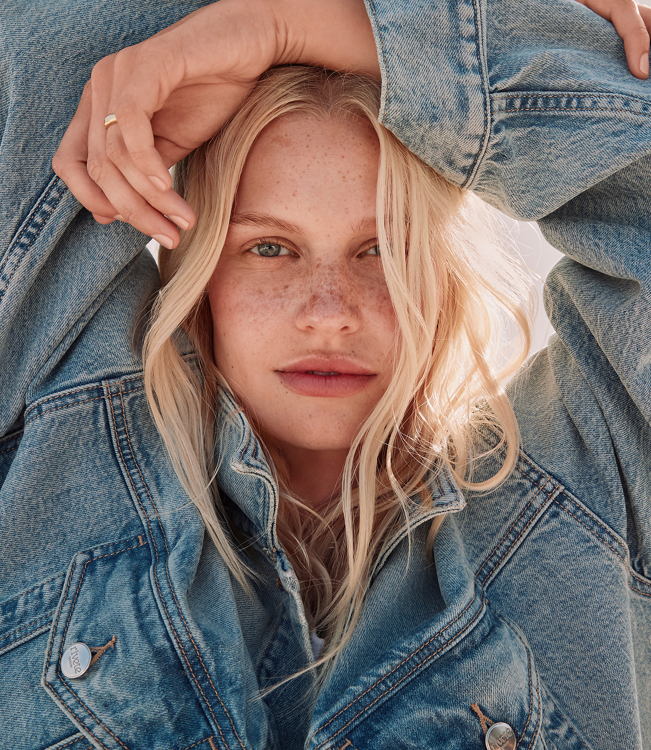 Petite Oversized Denim Trucker Jacket in Vintage Light Indigo Wash