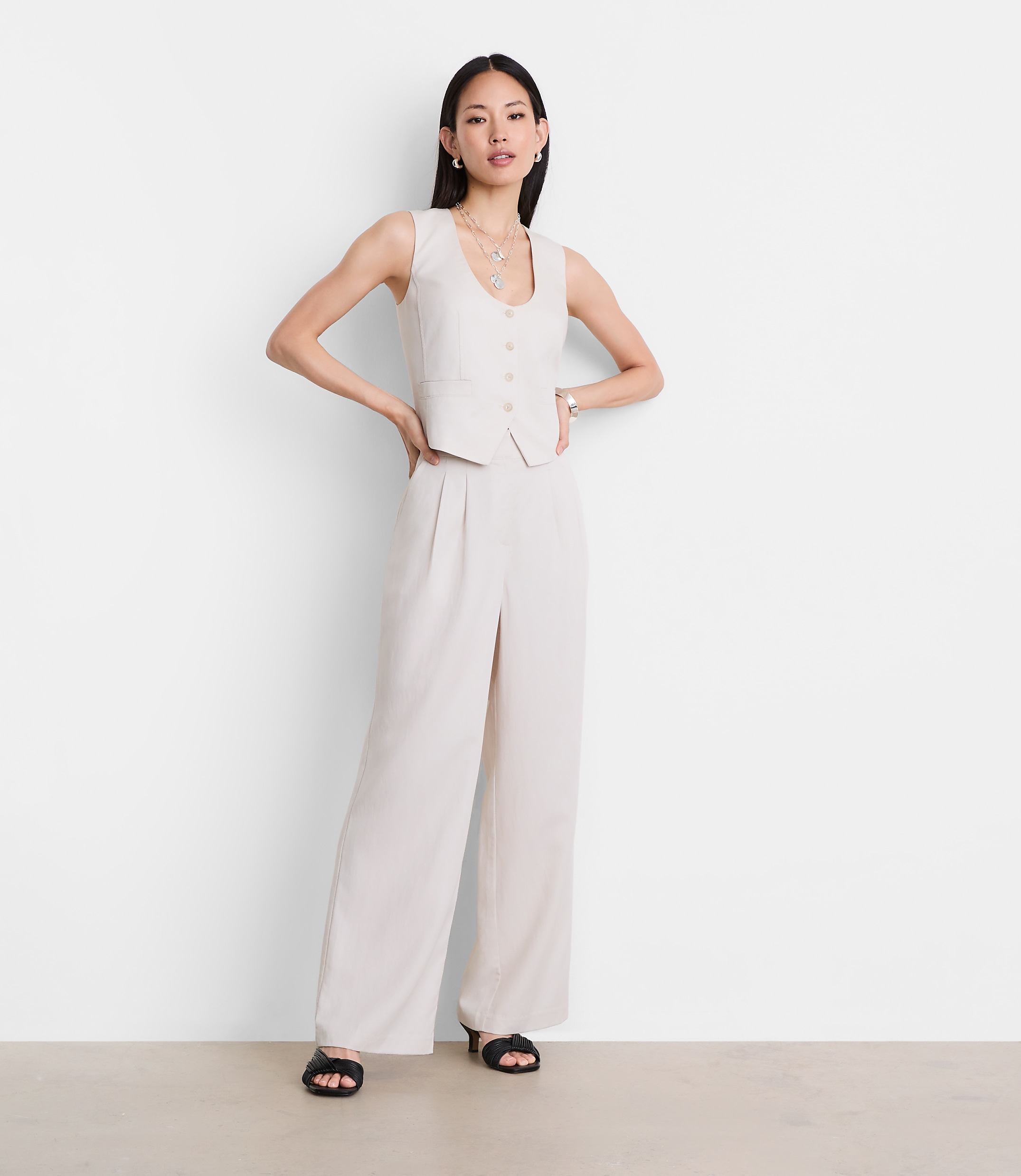 Petite LOFT Versa Pure Spun Pleated Wide Leg Pants