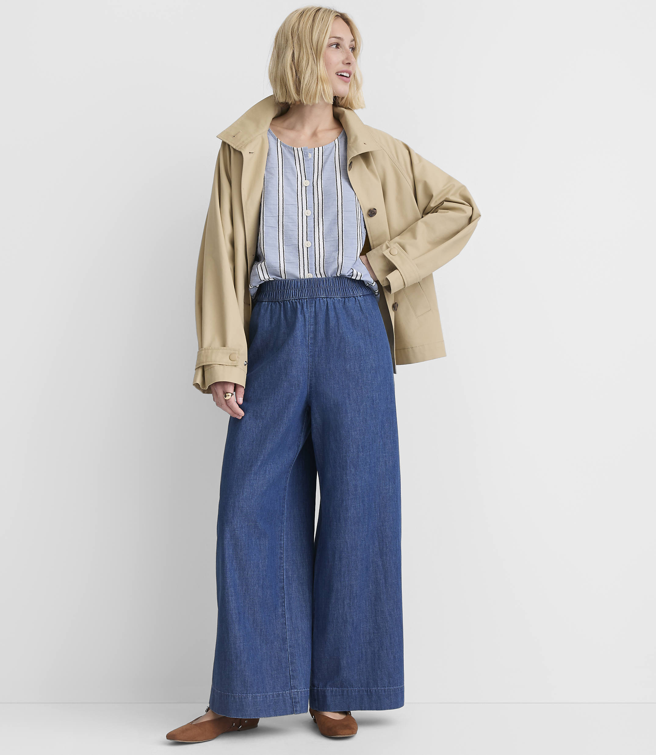 Petite Pull On Wide Leg Pant in Chambray